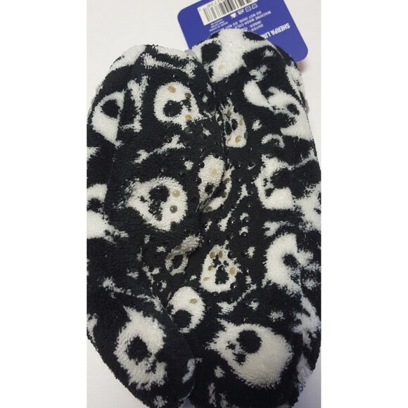 NEW Kid's Sherpa Lined Slippers with Skull & Cross Bone Size 11-12 New / Tag - Picture 5 of 7